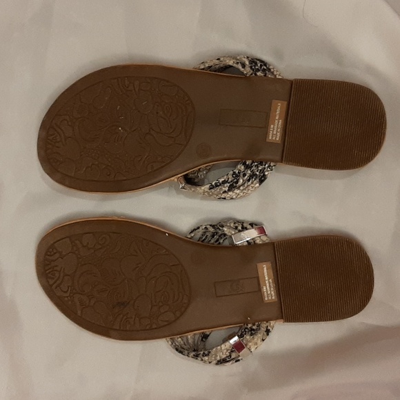 New Direction sandles - Picture 2 of 4